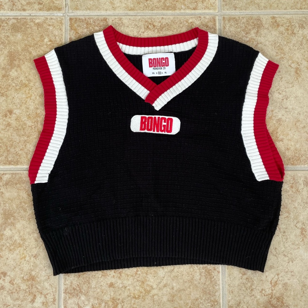 BONGO Black and Red Sleeveless Knit Top